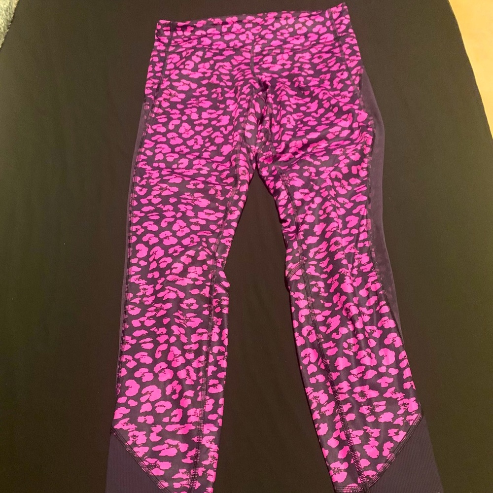Leggings.
